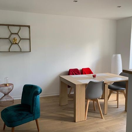 Appartement Au Coeur D'Auray Au 1Er Etage Екстериор снимка