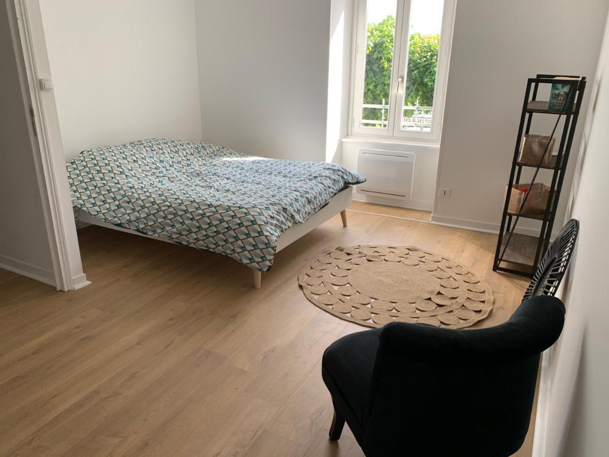 Appartement Au Coeur D'Auray Au 1Er Etage Екстериор снимка